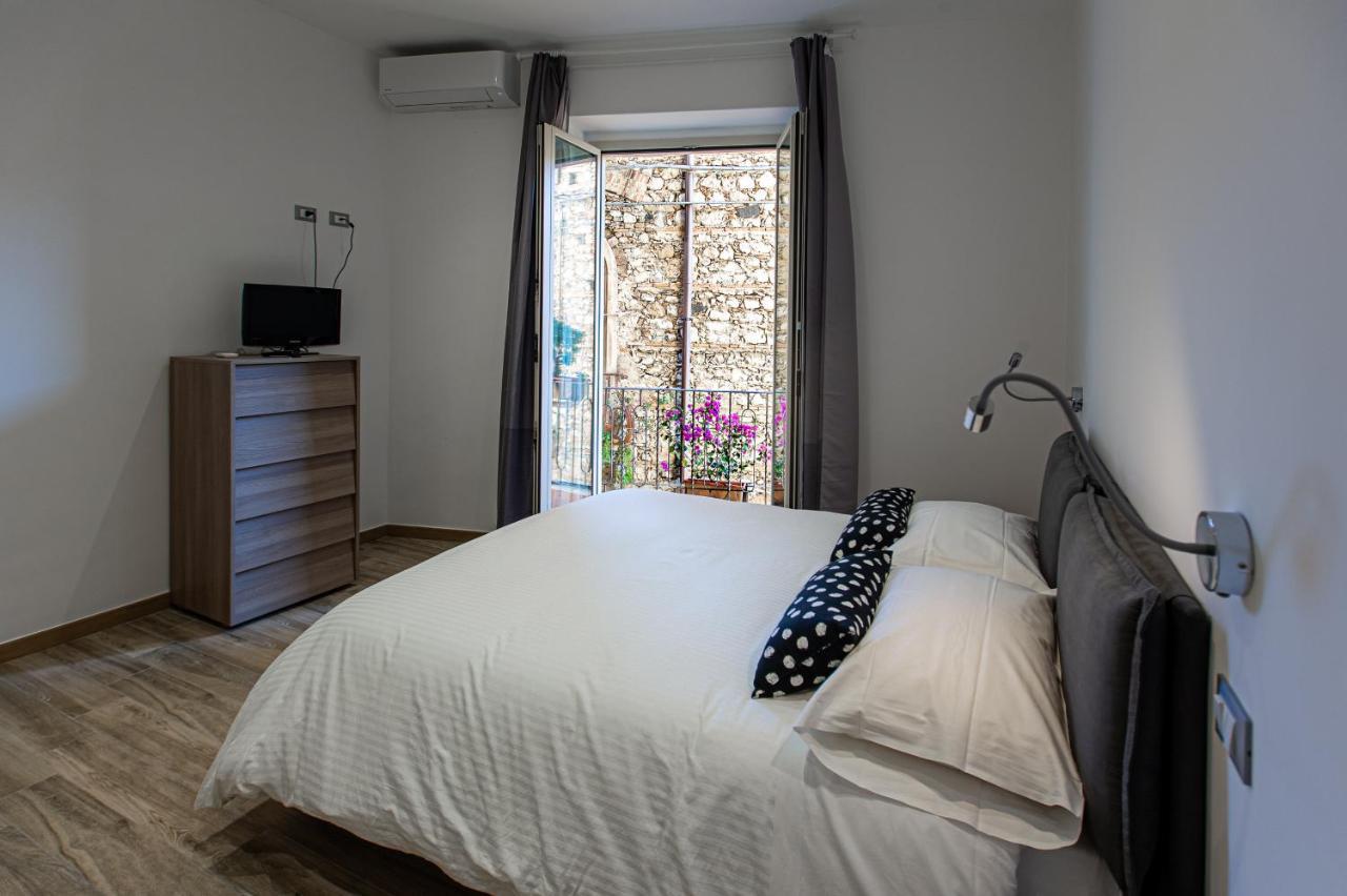 Taomau - Duomo Square Apartment Taormina Luaran gambar