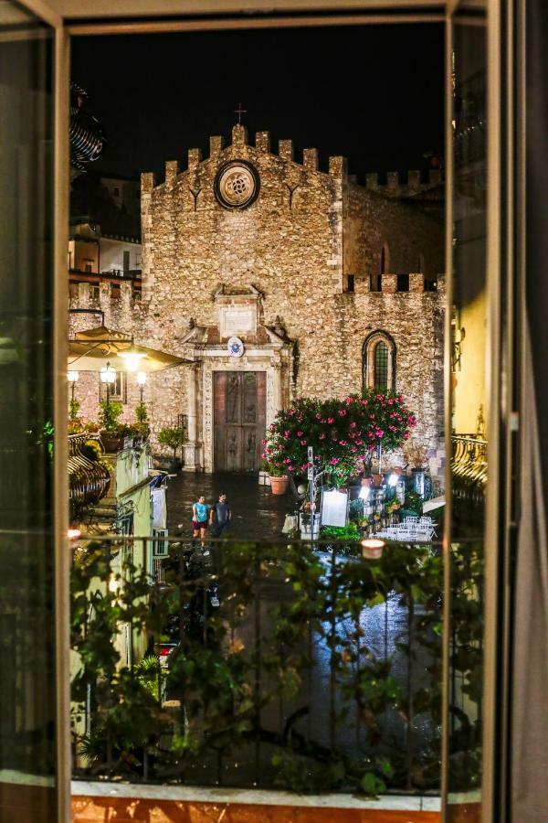Taomau - Duomo Square Apartment Taormina Luaran gambar
