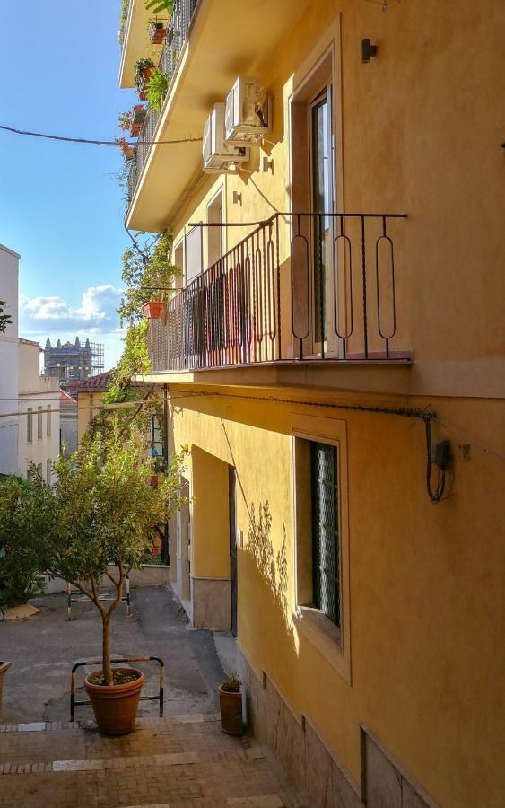 Taomau - Duomo Square Apartment Taormina Luaran gambar